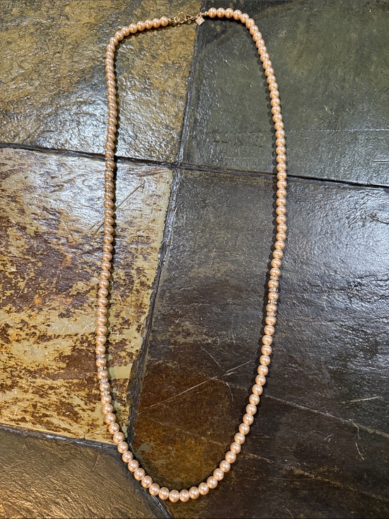 Banana Republic Jewelry - Banana Republic Vintage Pearl Necklace with crystal accents